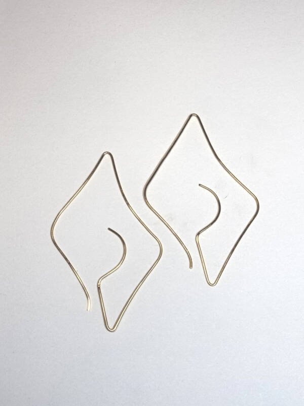 CHROMATIC CANVAS SIGNATURE EARRING